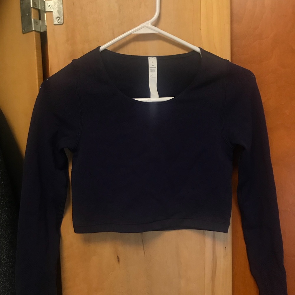 Lululemon NWOT train long sleeve crop top